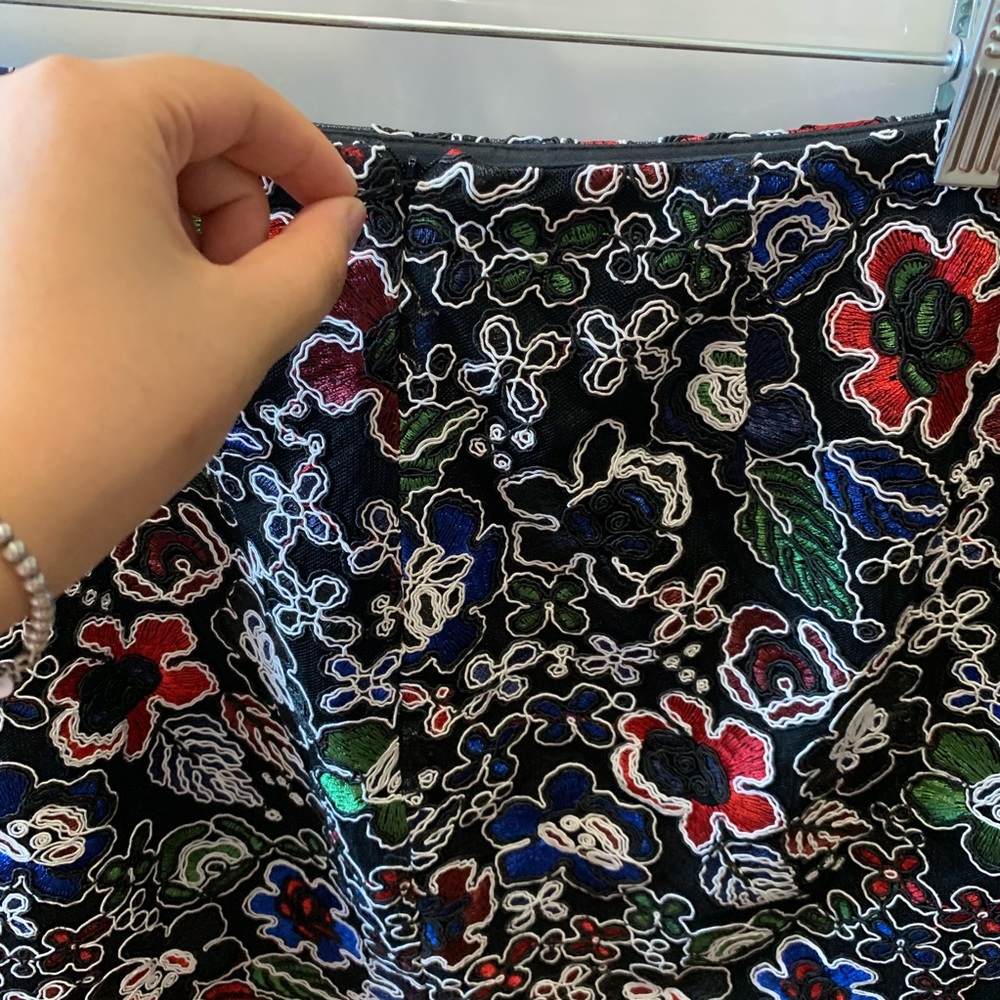 Zara basic embroidered Mini skirt Size M